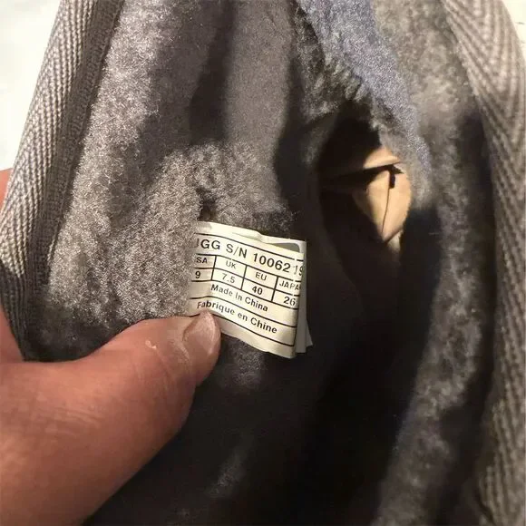 UGG Women's I Heart Rock 'n Roll Gray Polka Dot Booties Size 9 - Picture 3 of 9